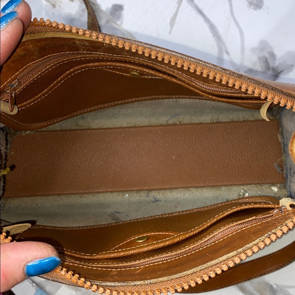 Vintage Dooney & Bourke Crossbody - Picture 6 of 10